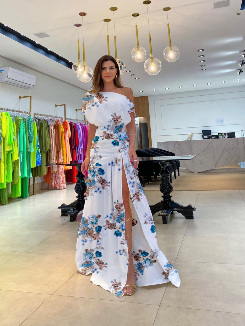 Stylish Split Hem Maxi Dress for Spring/Summer 2023