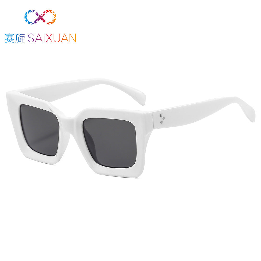 Trendy Square Sunglasses for Women - Fashionable Look