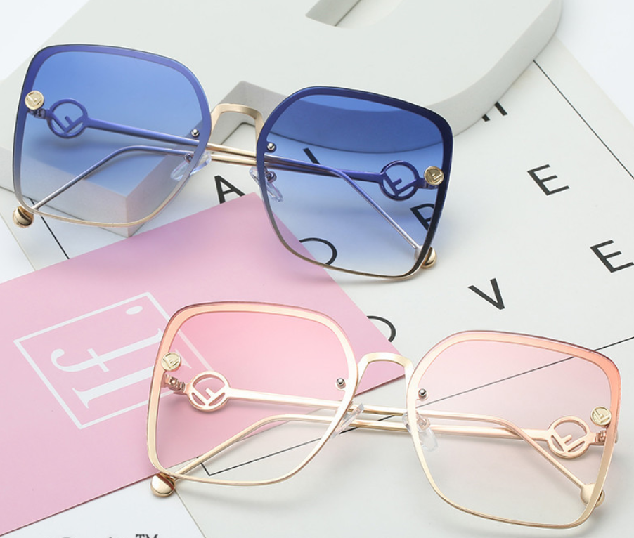 Fashionable Square Sunglasses with Hollow Legs for Women
