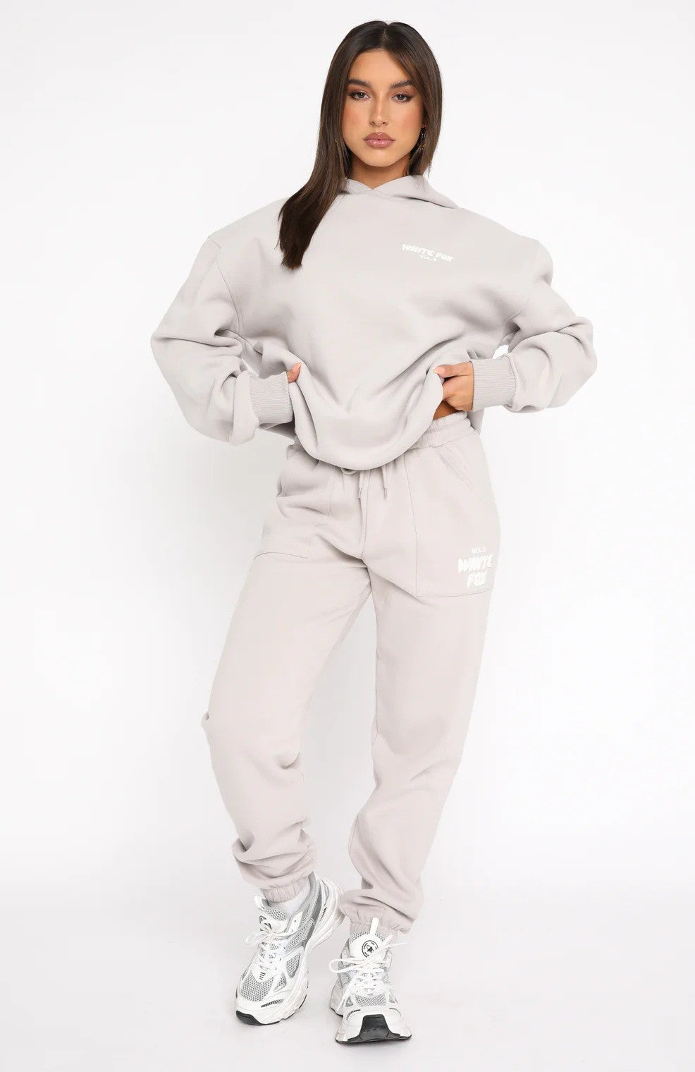 Fashionable Logo Hoodie and Sweatpants Set (2 Pieces)