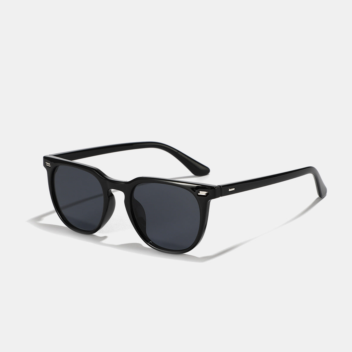 Stylish Cat-Eye Sunglasses for Women - Model 19298