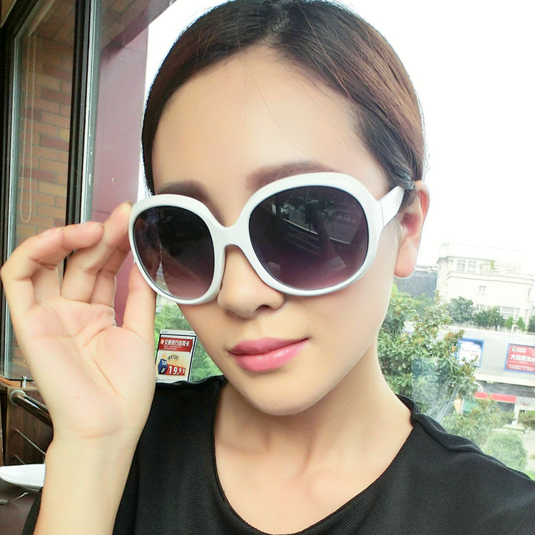 Sunglasses with Oversized Frame