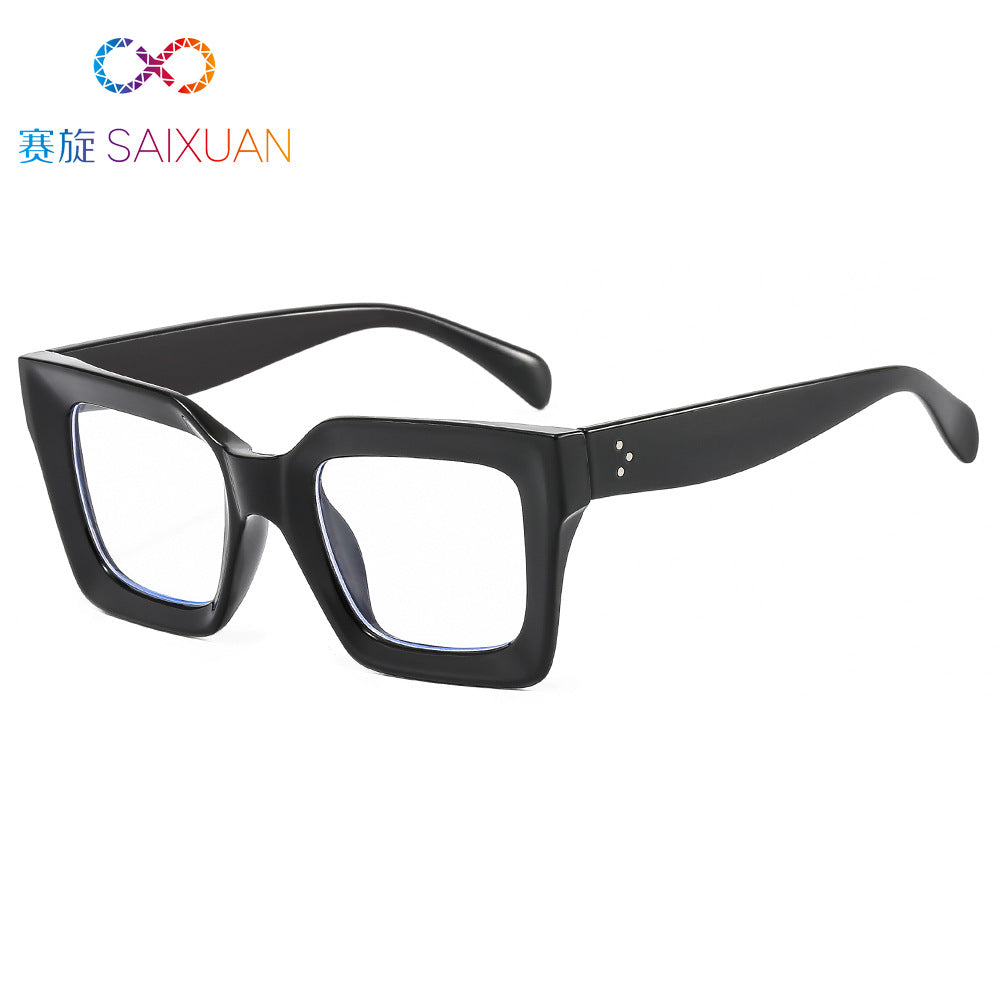 Trendy Square Sunglasses for Women - Fashionable Look