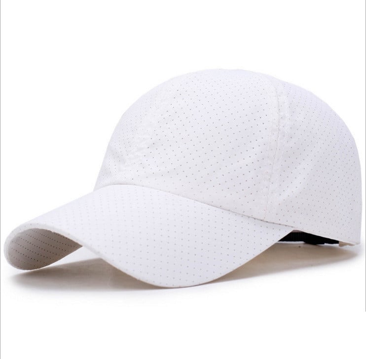 The Équipement Adjustable Cap | Evarisluxe