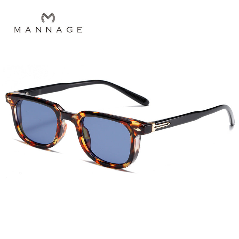 Black Sunglasses Wholesale Fashionable Square Frame for Women