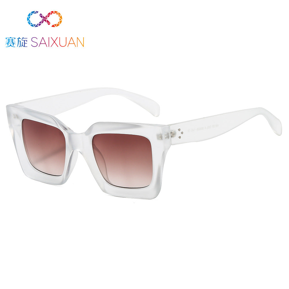 Trendy Square Sunglasses for Women - Fashionable Look