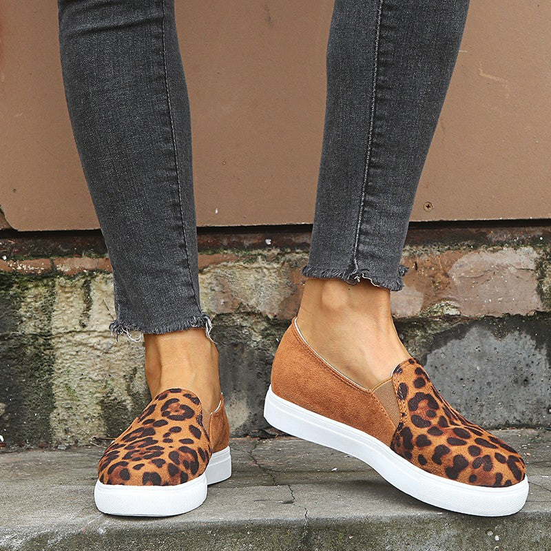 2019 Women's Flat Loafers and Sneakers in Plus Sizes