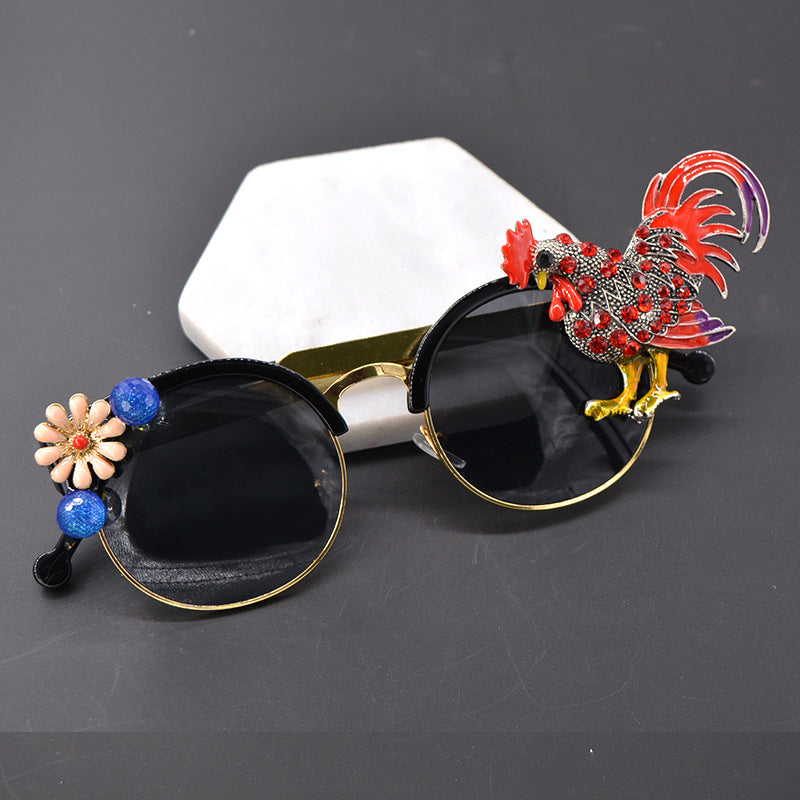 Fashionable Rooster Rhinestone Sunglasses for Women