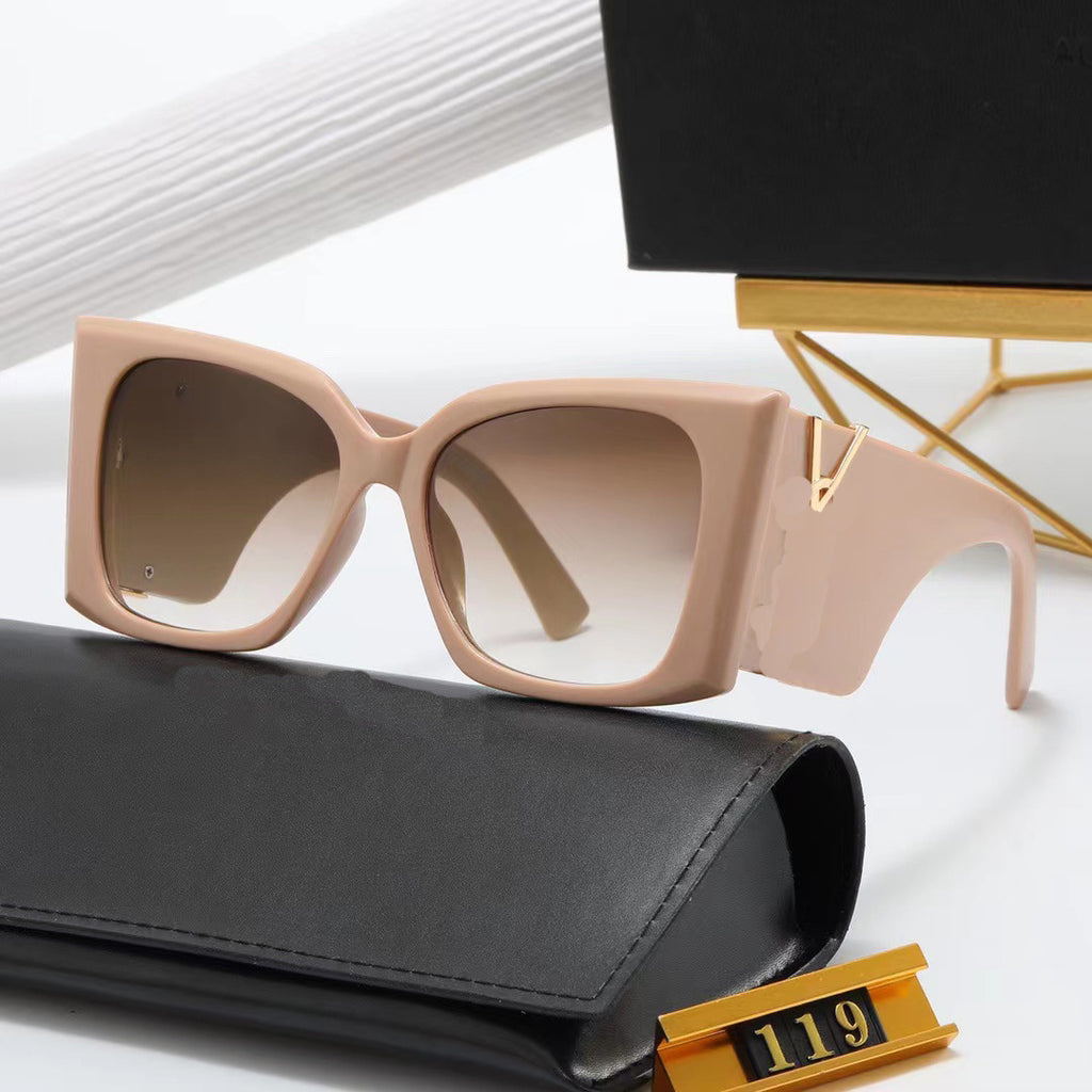 Stylish Cat Eye Sunglasses with Large Frames for Women