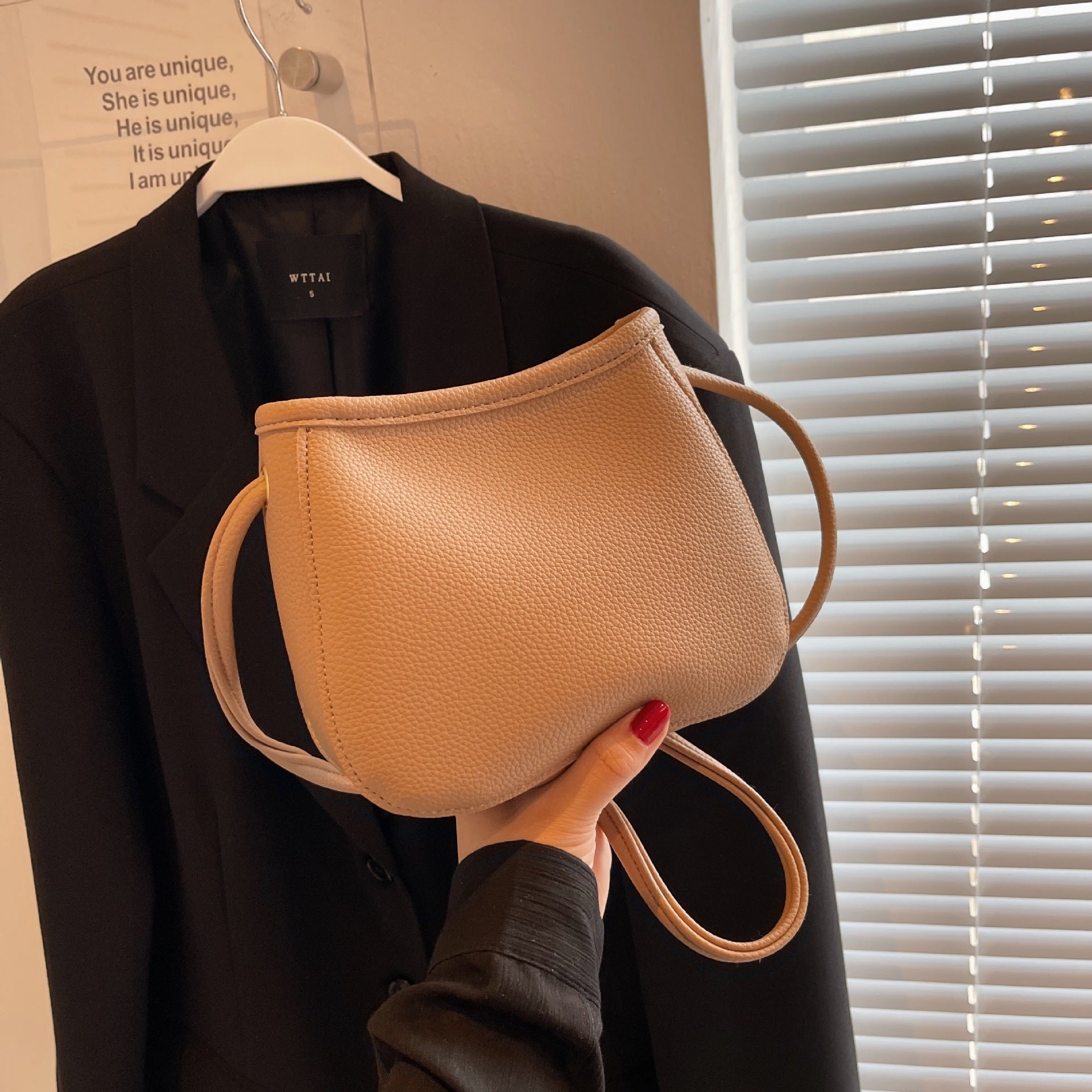 2023 Summer Fashion Casual Women's Shoulder Bucket Bag