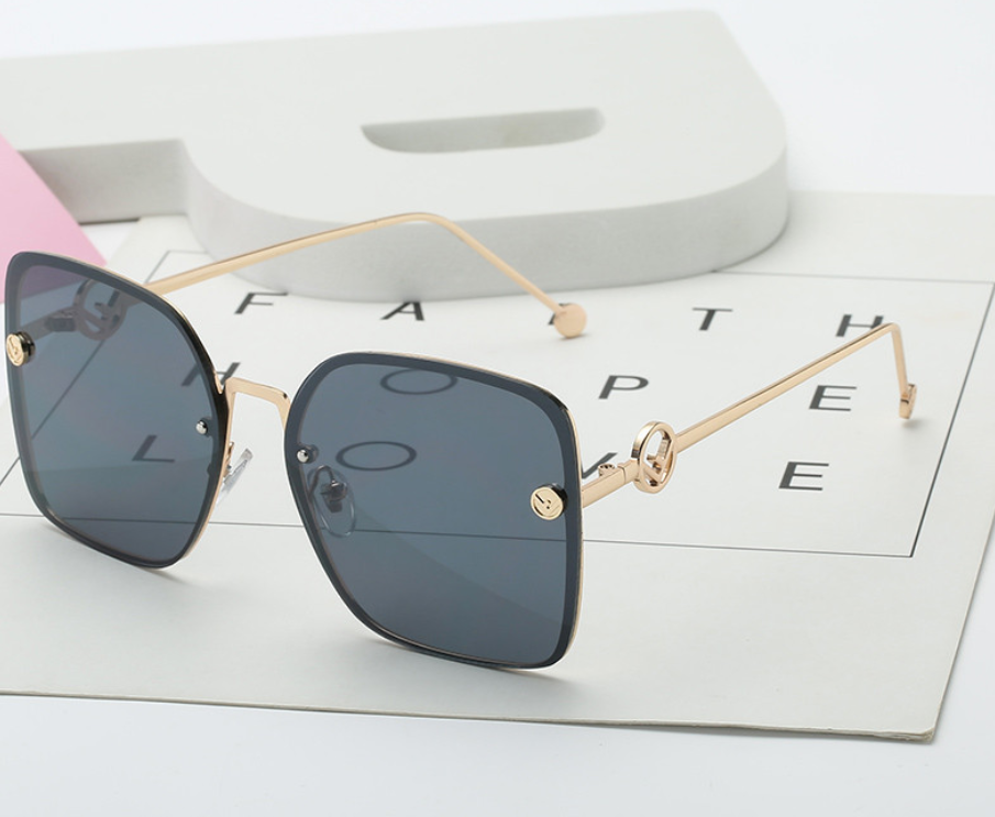 Fashionable Square Sunglasses with Hollow Legs for Women