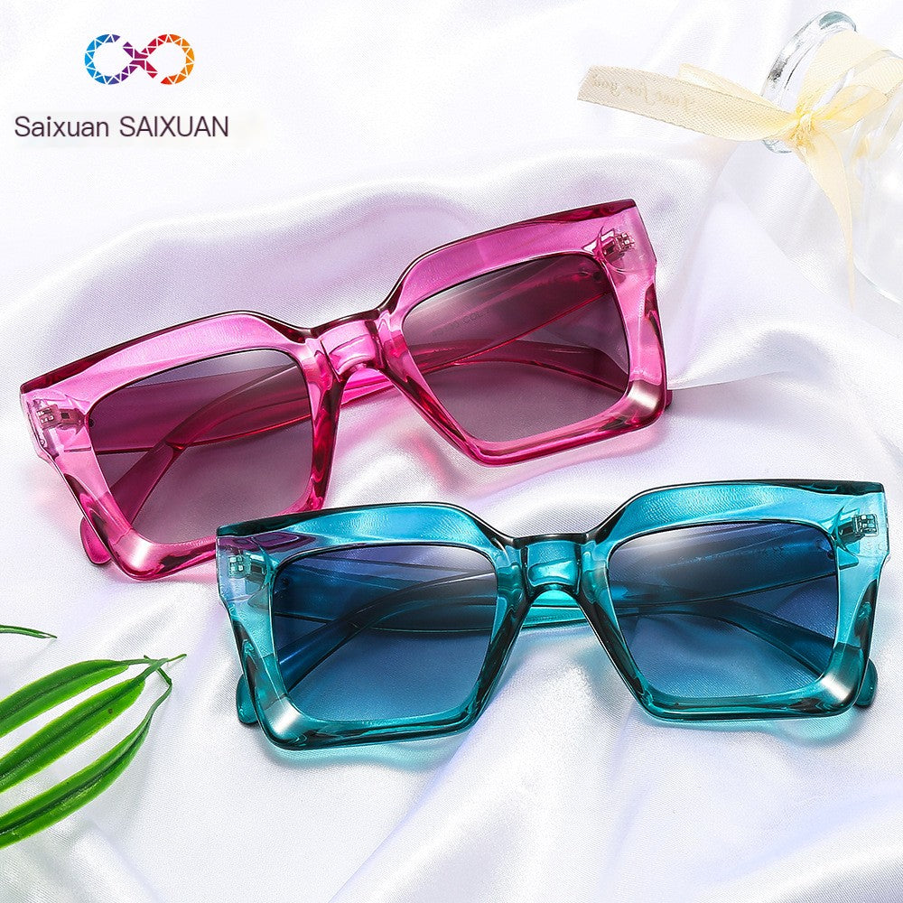 Trendy Square Sunglasses for Women - Fashionable Look