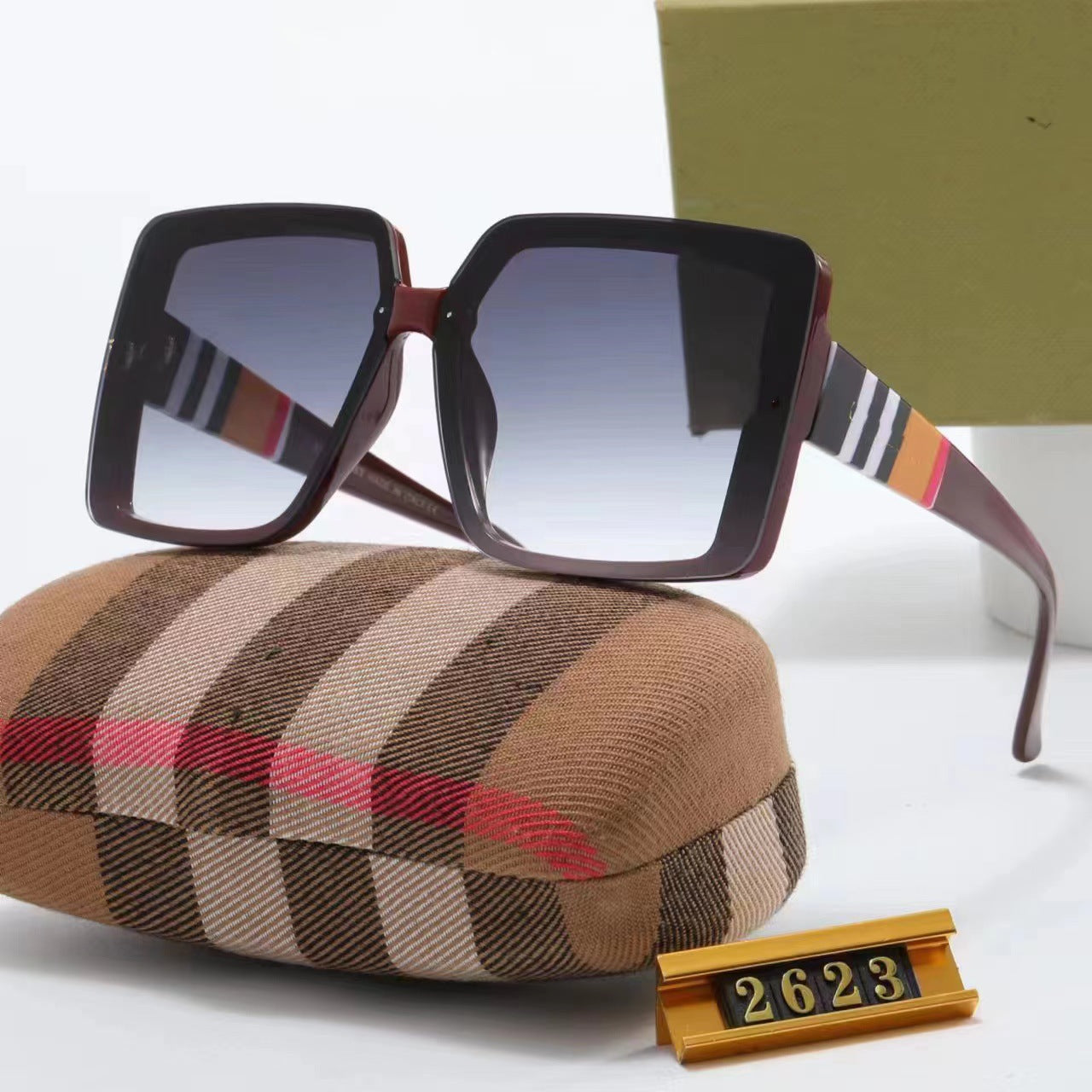 Stylish Oversized Sunglasses for Men and Women 2623