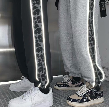 Retro Color-Blocked Leopard Print Sports Pants for Men