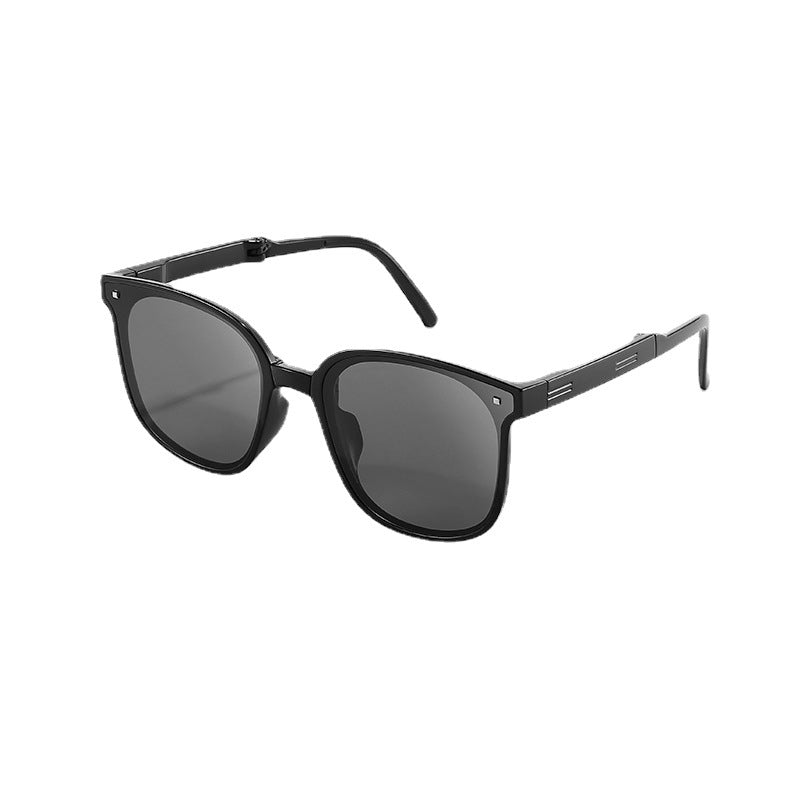 Fashionable Retro Foldable Sunglasses for Women