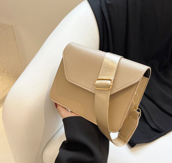 Trendy Crossbody Square Bag for Women (Spring/Summer)