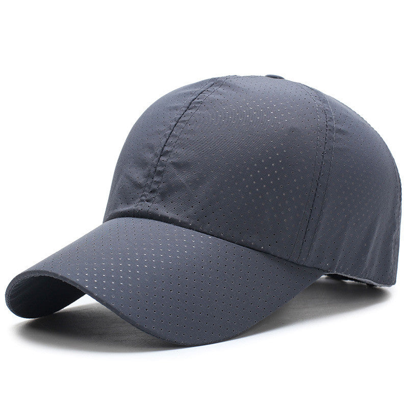 The Équipement Adjustable Cap | Evarisluxe