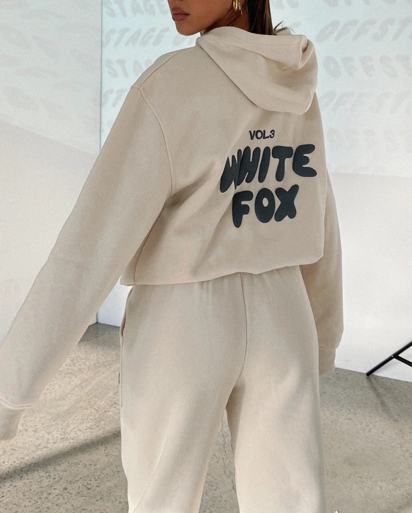 Fashionable Logo Hoodie and Sweatpants Set (2 Pieces)