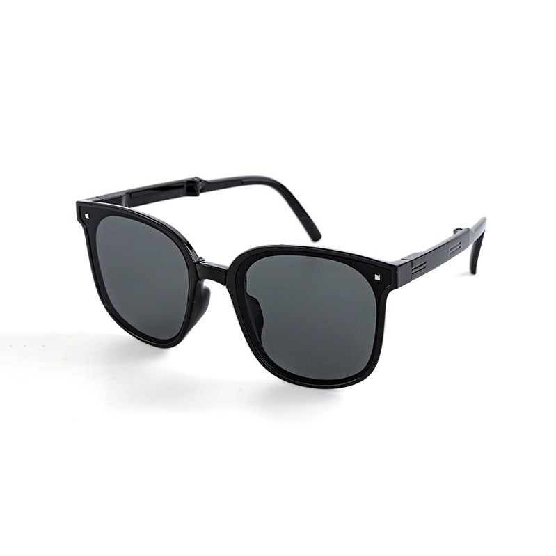 Fashionable Retro Foldable Sunglasses for Women