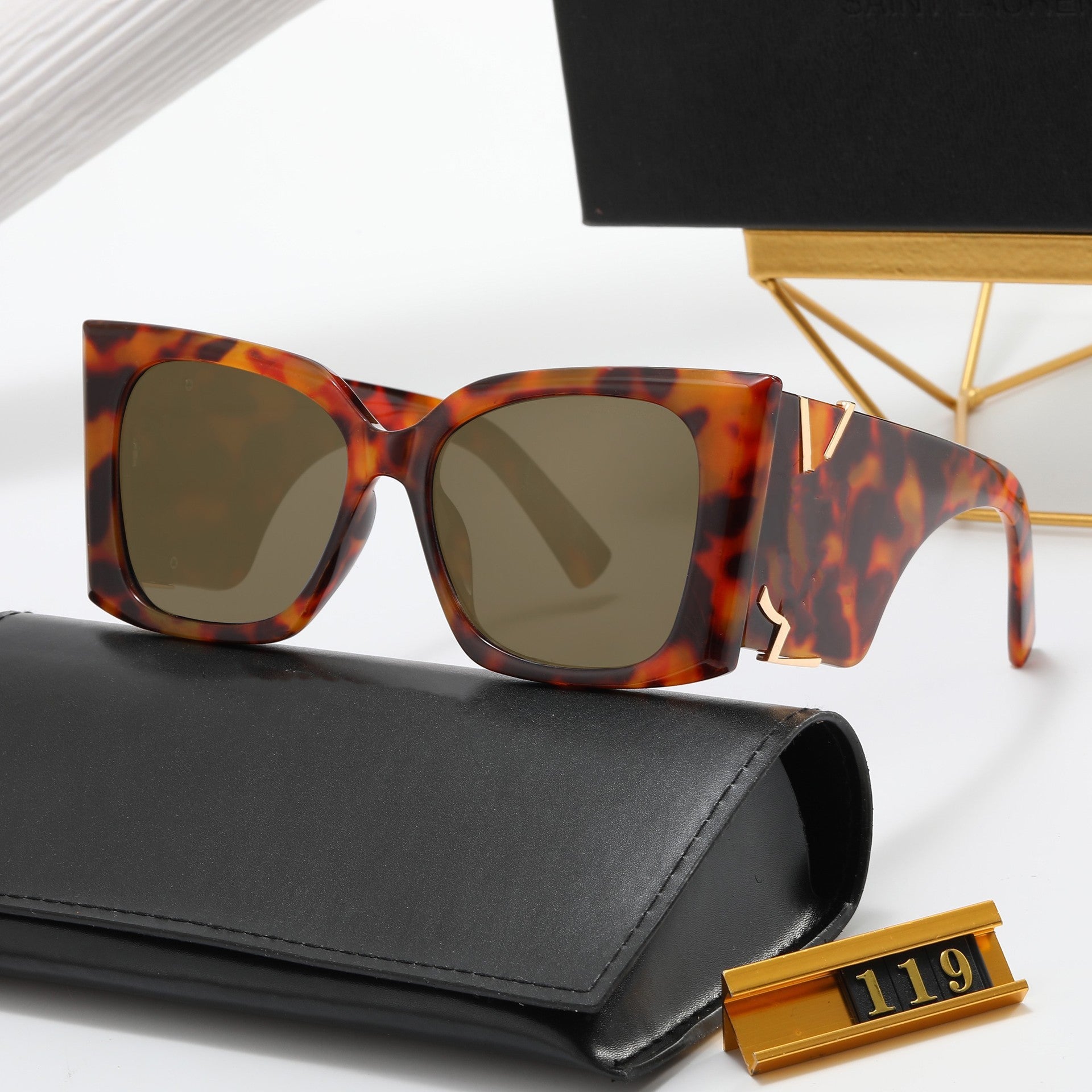 Stylish Cat Eye Sunglasses with Large Frames for Women