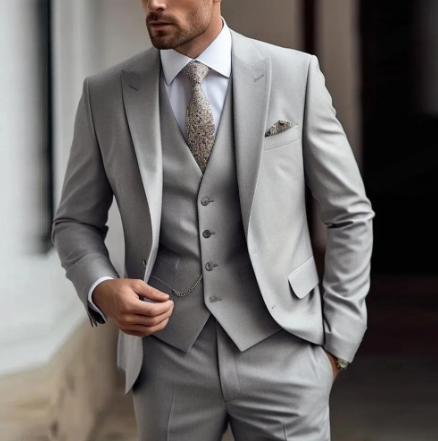 Classic Men's 3-Piece Slim Fit Suit