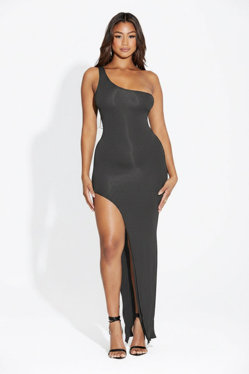 The Éclat Oblique-Shoulder High Slit Dress | Evarisluxe