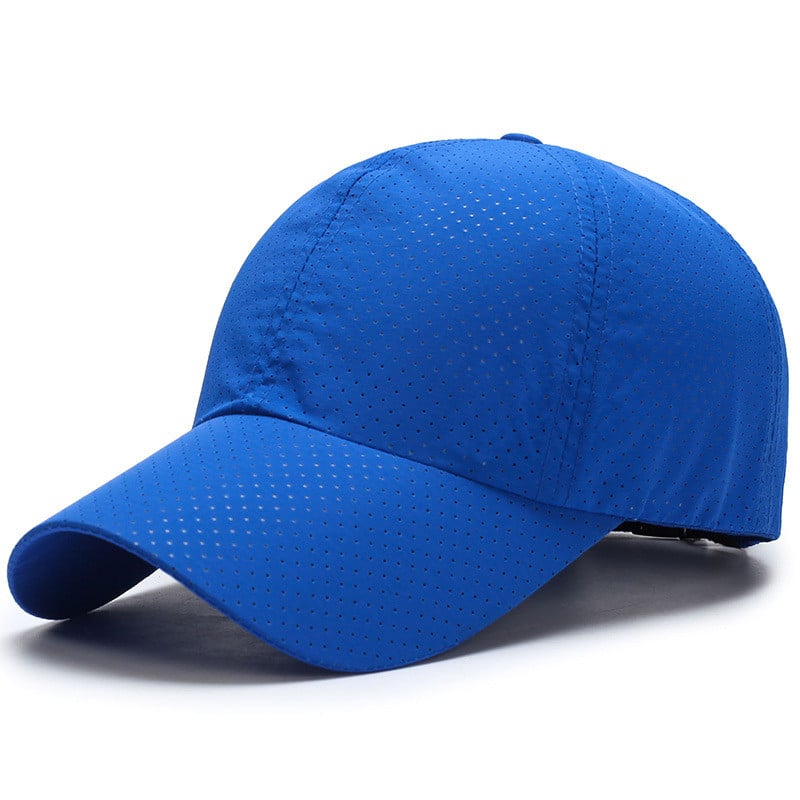 The Équipement Adjustable Cap | Evarisluxe