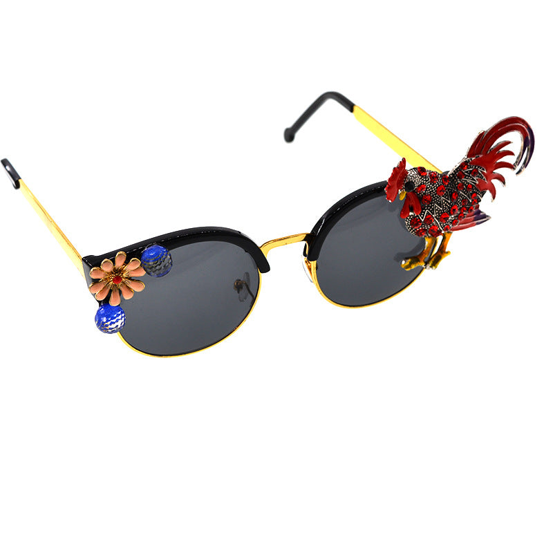 Fashionable Rooster Rhinestone Sunglasses for Women