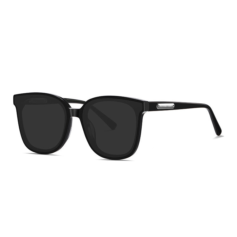Fashionable UV Protection Sunglasses for Men and Women