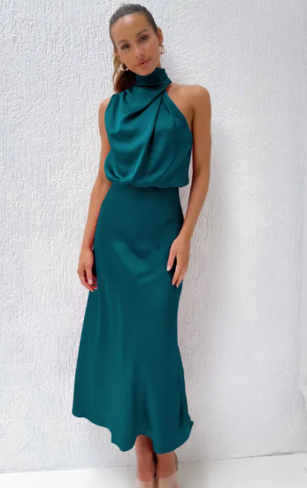 Evarisluxe Longue Silhouette Maxi Dress