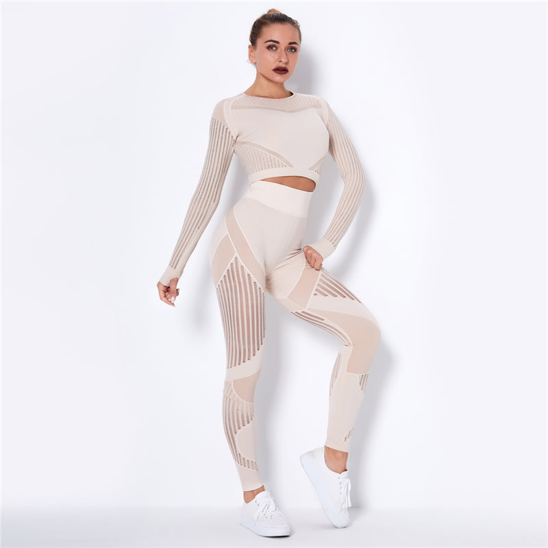 Seamless Knitted Two-Piece Dry Fit Yoga Set