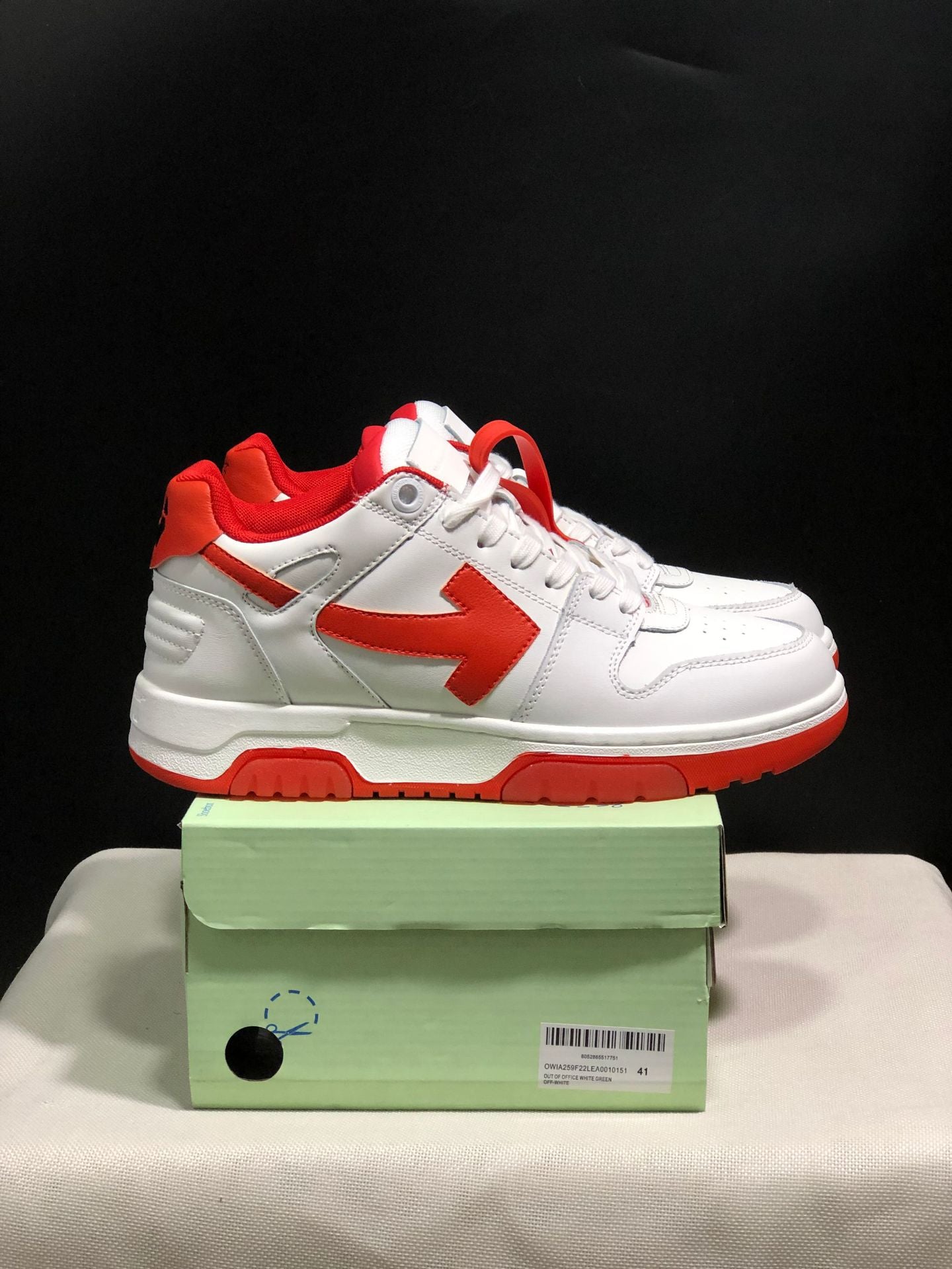 OFF-WHITE Leather Arrow Low-Top Sneakers for All