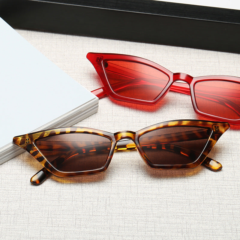 Retro Cat Eye Sunglasses for Women - Colorful Style