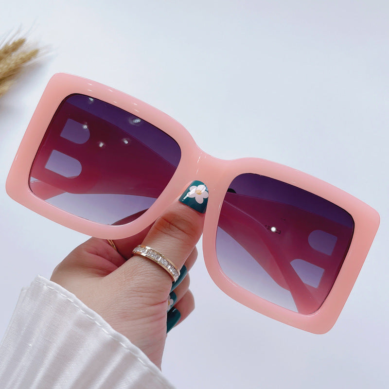 Fashion Brand Black Gradient Square Sunglasses for Women