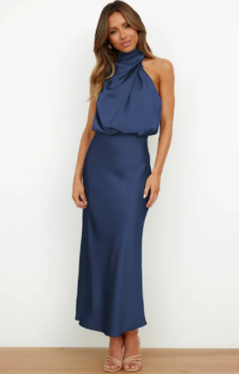 Evarisluxe Longue Silhouette Maxi Dress