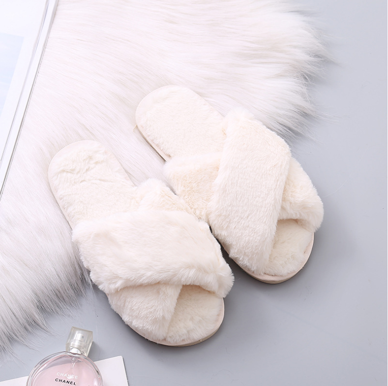 The Douceur Faux Fur Winter Slipper | Evarisluxe