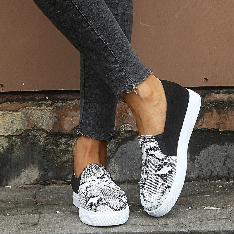 2019 Women's Flat Loafers and Sneakers in Plus Sizes