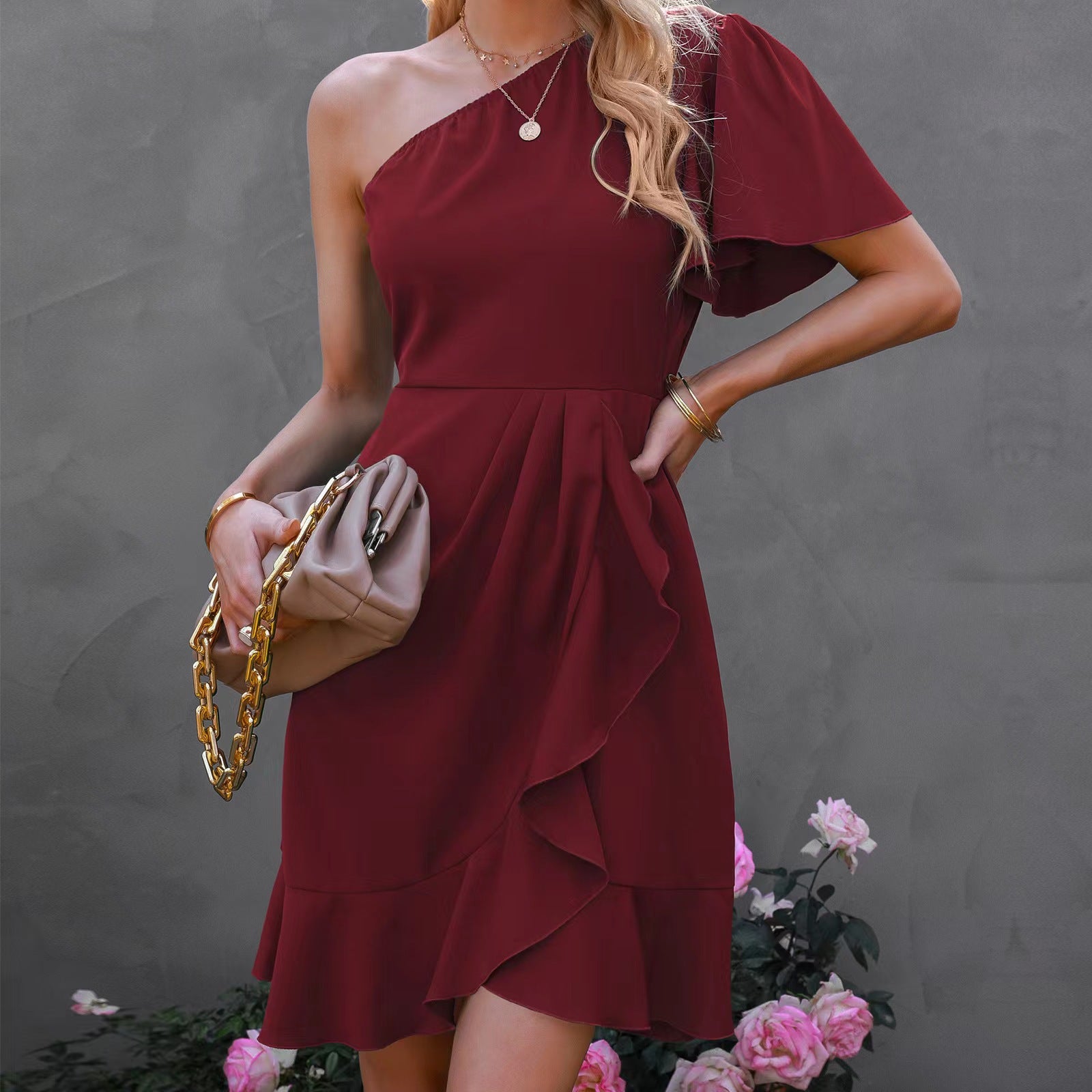2023 Spring Solid Color One-Shoulder Dress with Ruffles