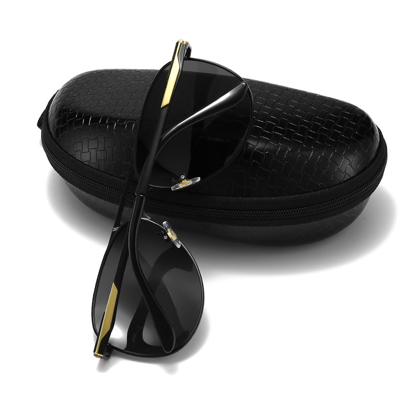 Polarized Sunglasses for Men and Women, Classic Style
